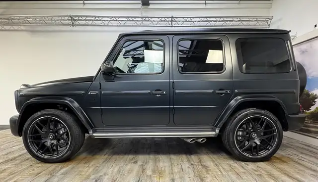 Mercedes-Benz G 63 Amg view 3