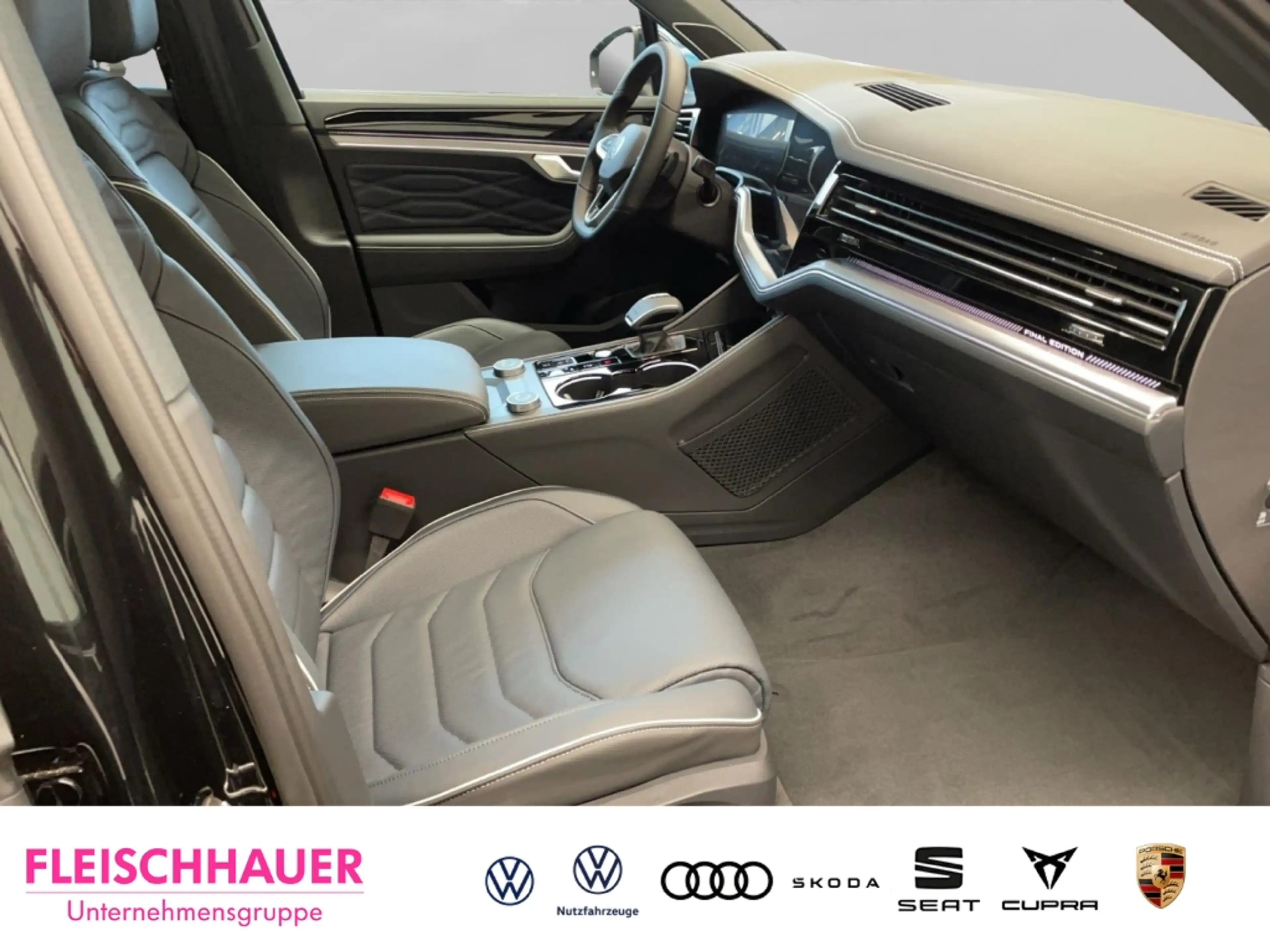 Volkswagen Touareg 3,0 TDI 4Motion R-Line Final Edition StandHZG Navi — photo 8