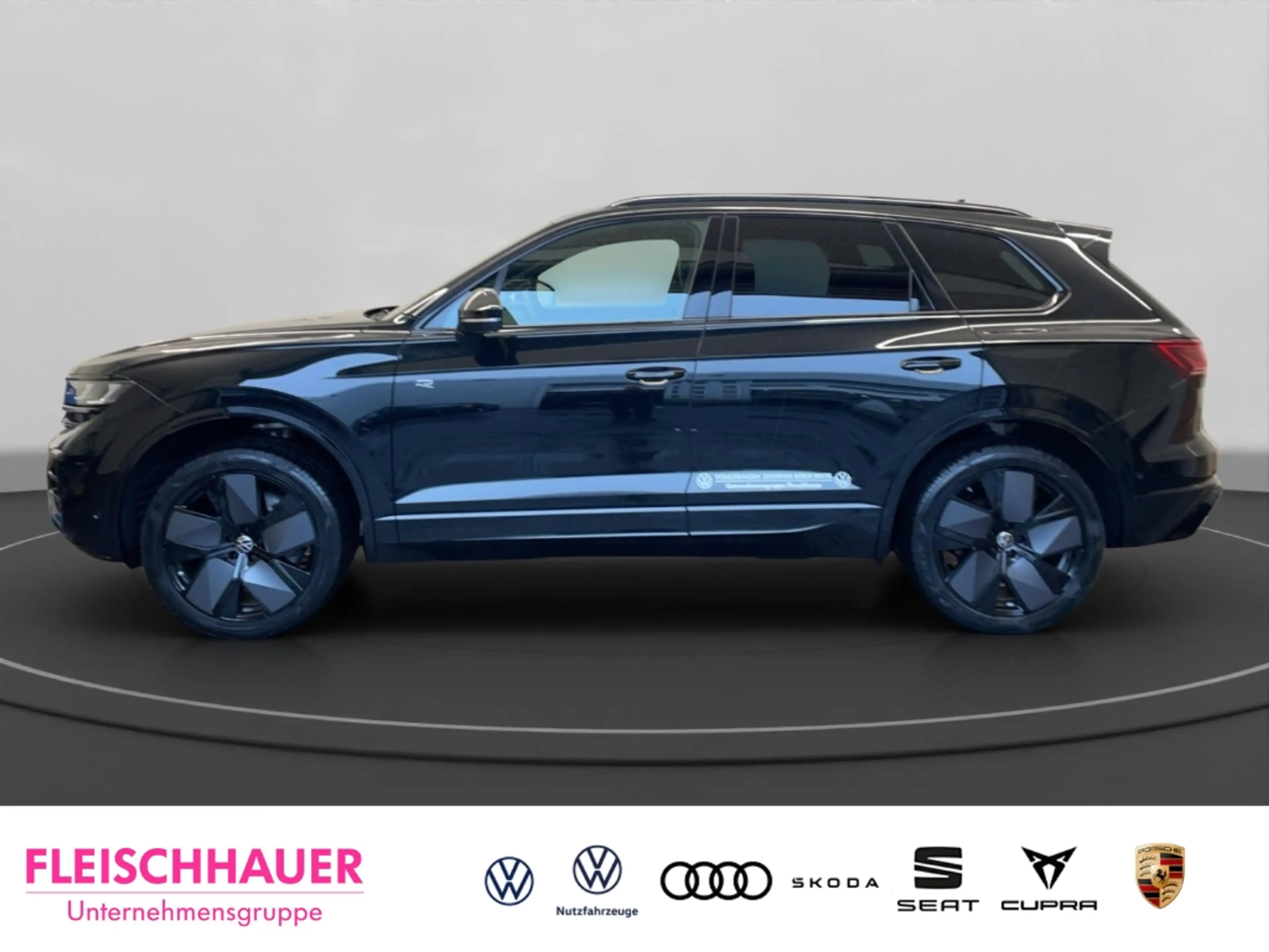 Volkswagen Touareg 3,0 TDI 4Motion R-Line Final Edition StandHZG Navi — photo 3