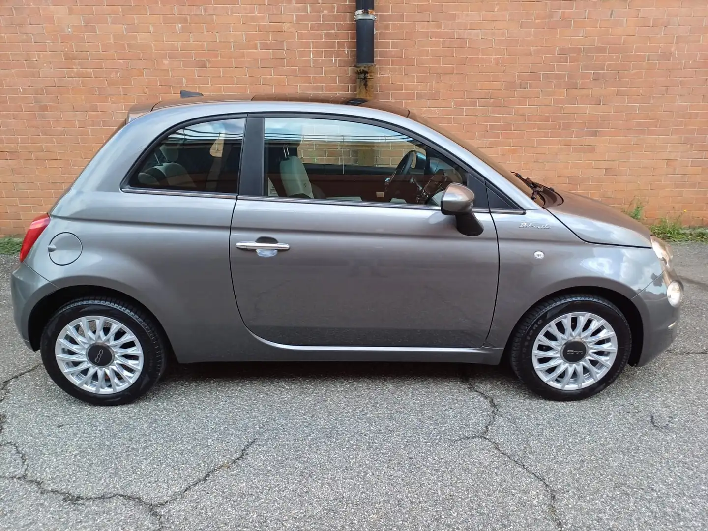 Fiat 500 1.0 Hybrid Dolcevita Gris - 1