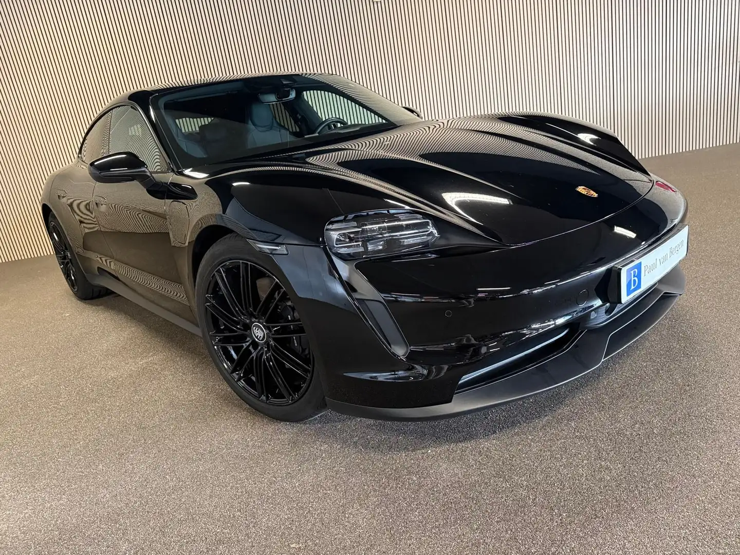 Porsche Taycan Performance 84 kWh 381 PK-WARMTEPOMP-ADAPTIEVE CRU Noir - 2