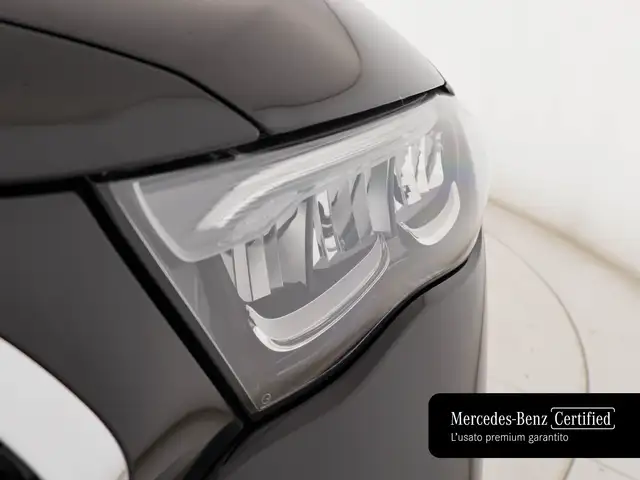 Mercedes-Benz E-Class view 8