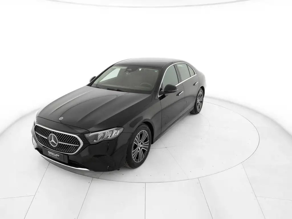 Mercedes-Benz E 200