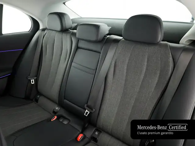 Mercedes-Benz E-Class view 14