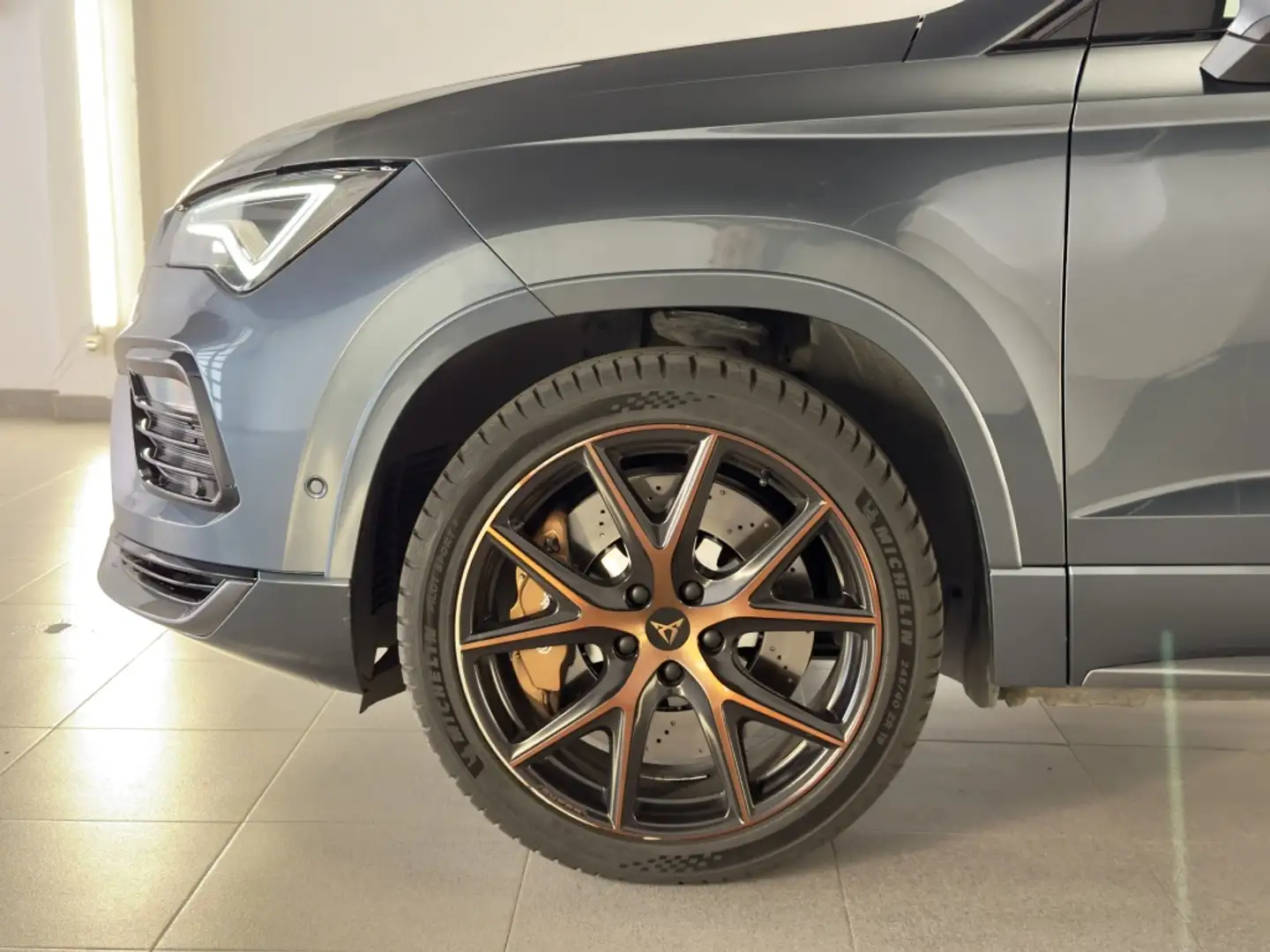 CUPRA Ateca 2.0 TSI 300 DSG 4Drive Gris - 2