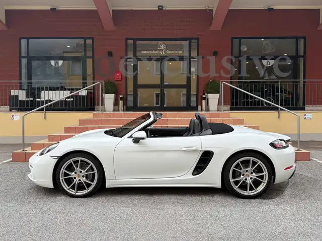 Porsche 718 Boxster view 2