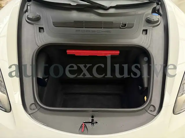 Porsche 718 Boxster view 15