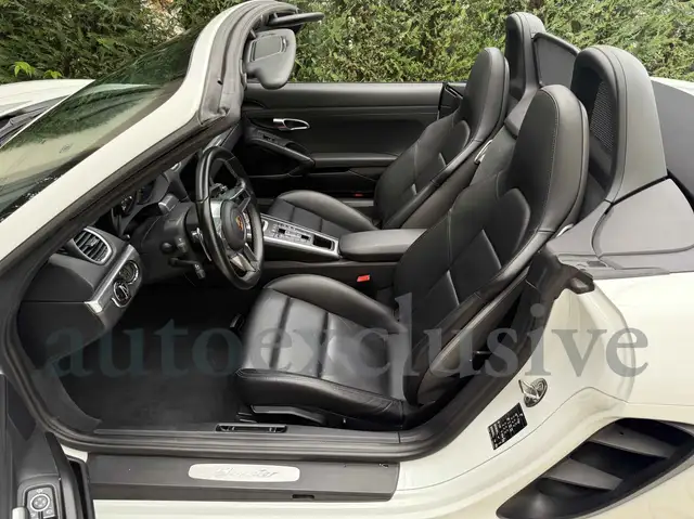 Porsche 718 Boxster view 10
