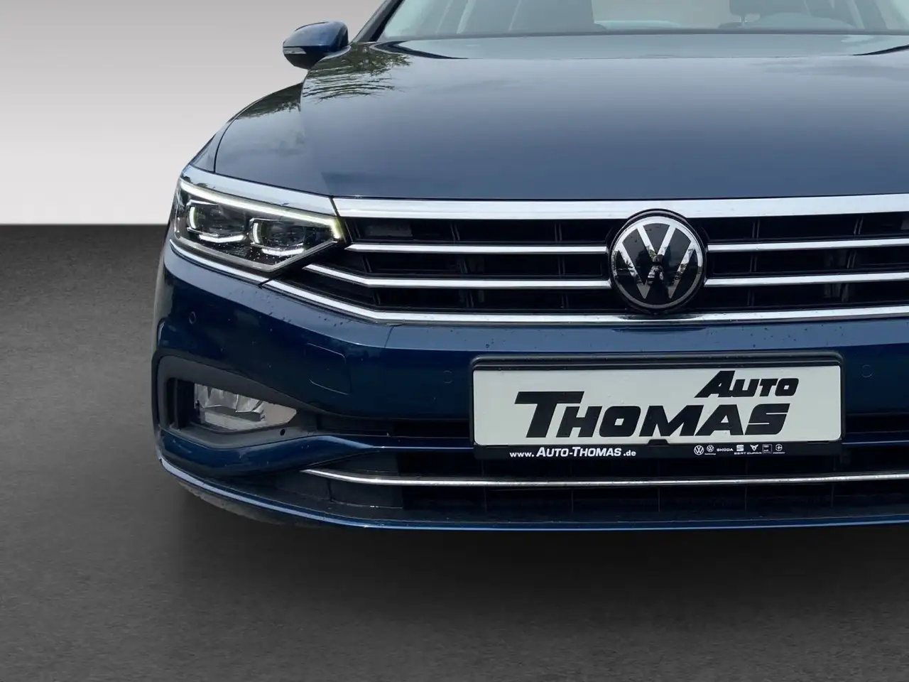 Volkswagen Passat Variant 2.0TDI DSG *AHK*STDHZG*PANO*NAVI* 3