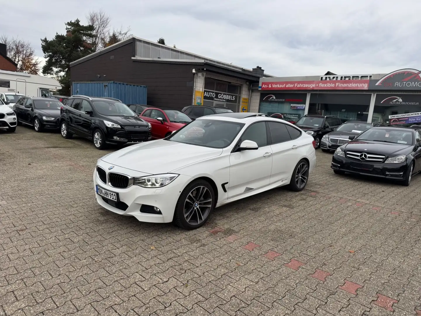 BMW 335 d GT M-Paket Head Up Pano Alcantara Kamera Blanc - 1