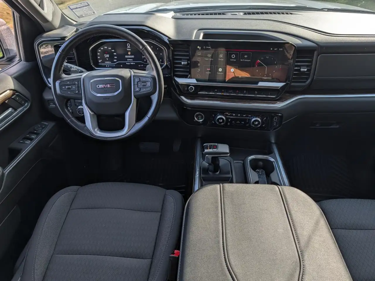 GMC Sierra 1500 снимка GMC Sierra 1500