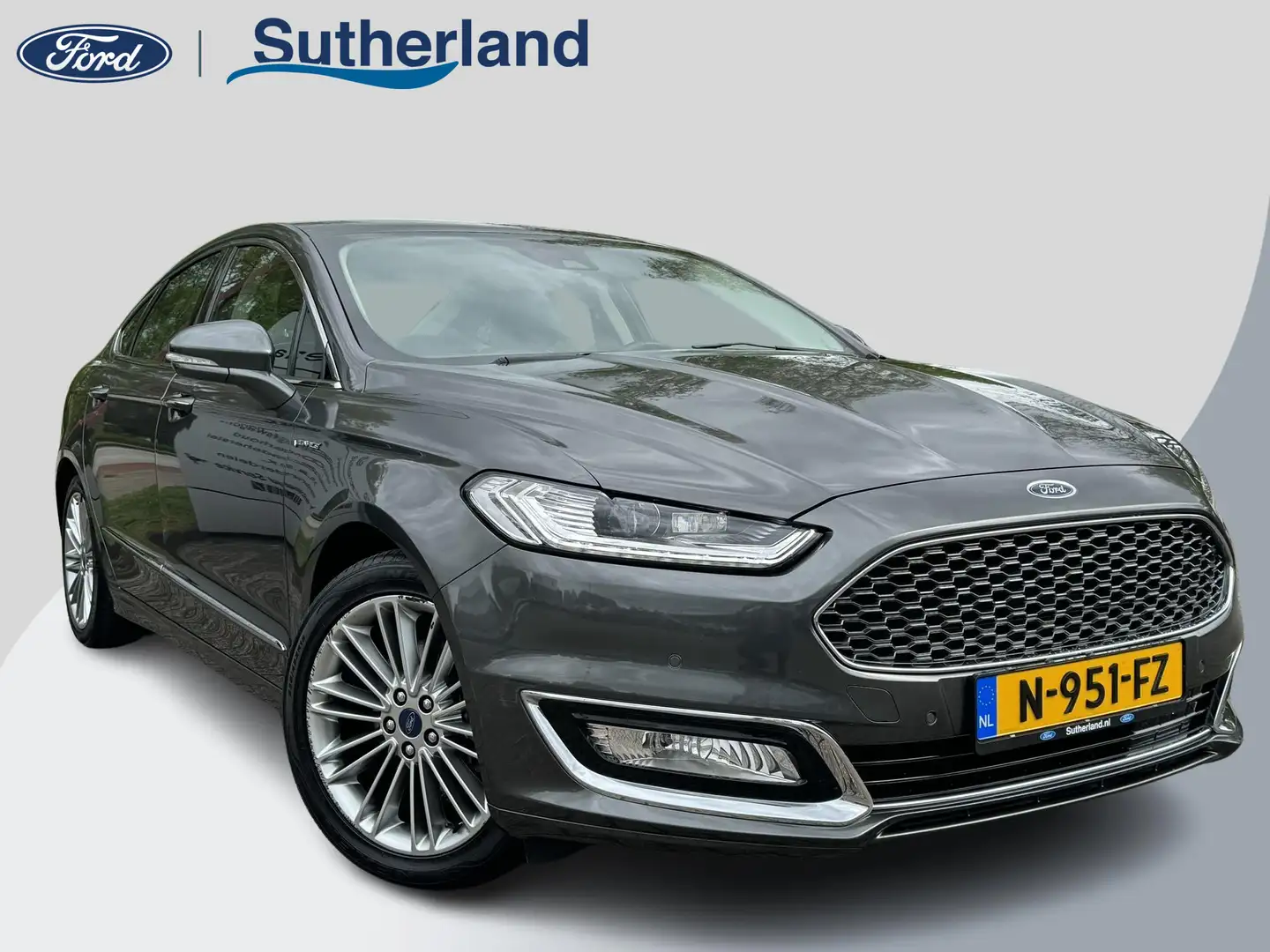 Ford Mondeo 2.0 IVCT HEV Vignale Grijs - 1