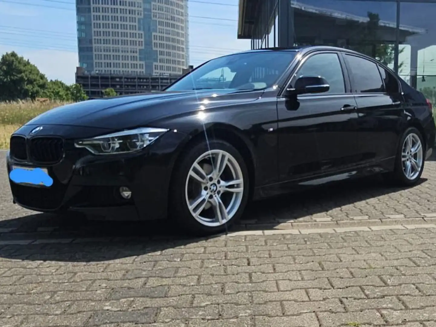 BMW 320 320d Aut. xDrive M Sport Black - 1