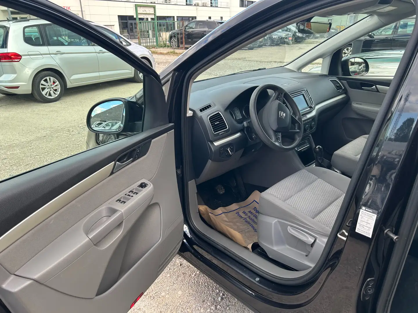 SEAT Alhambra Reference Schwarz - 2
