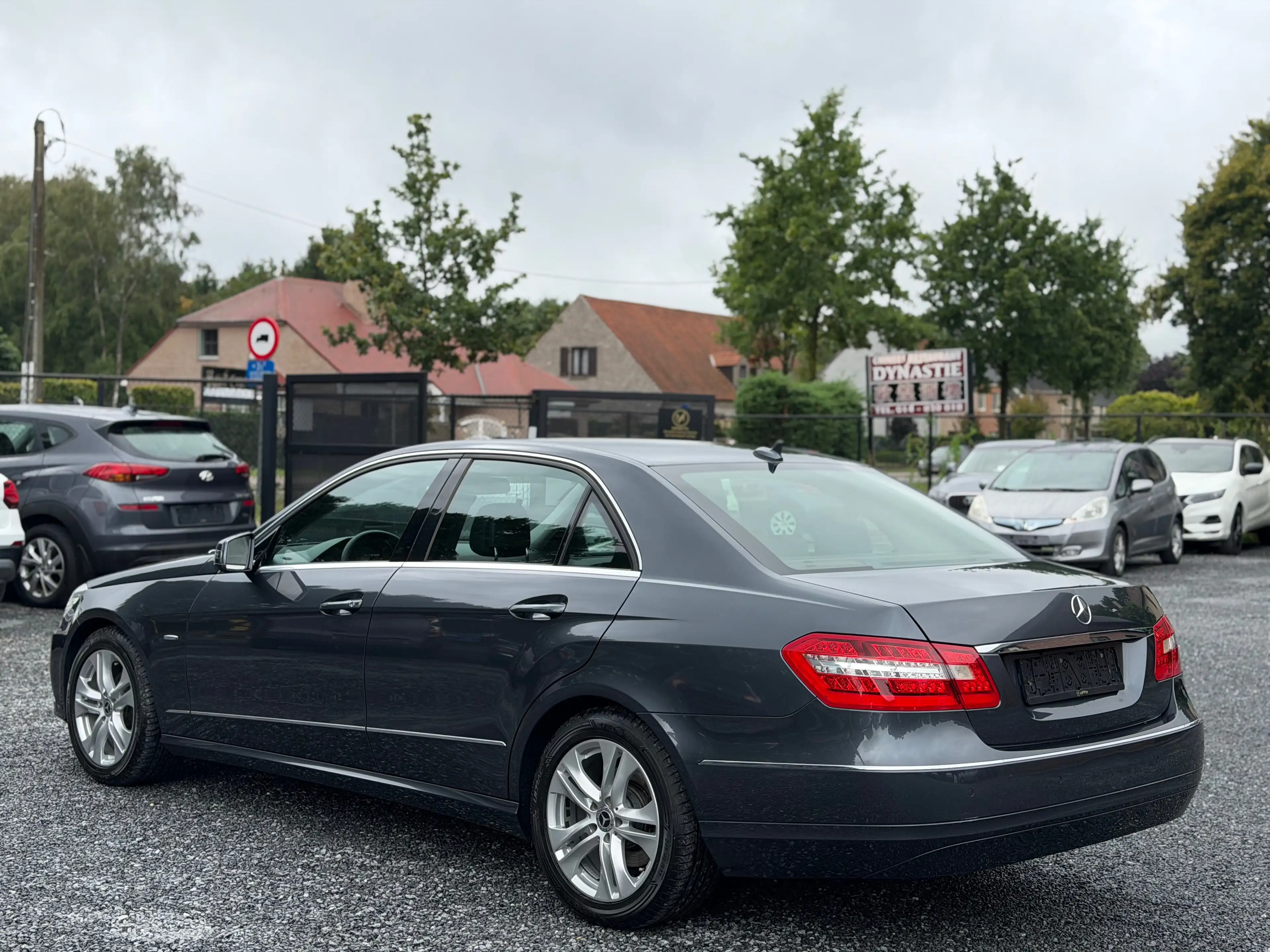Mercedes-Benz E 200 E 200 CDI BE Avantgarde — photo 5