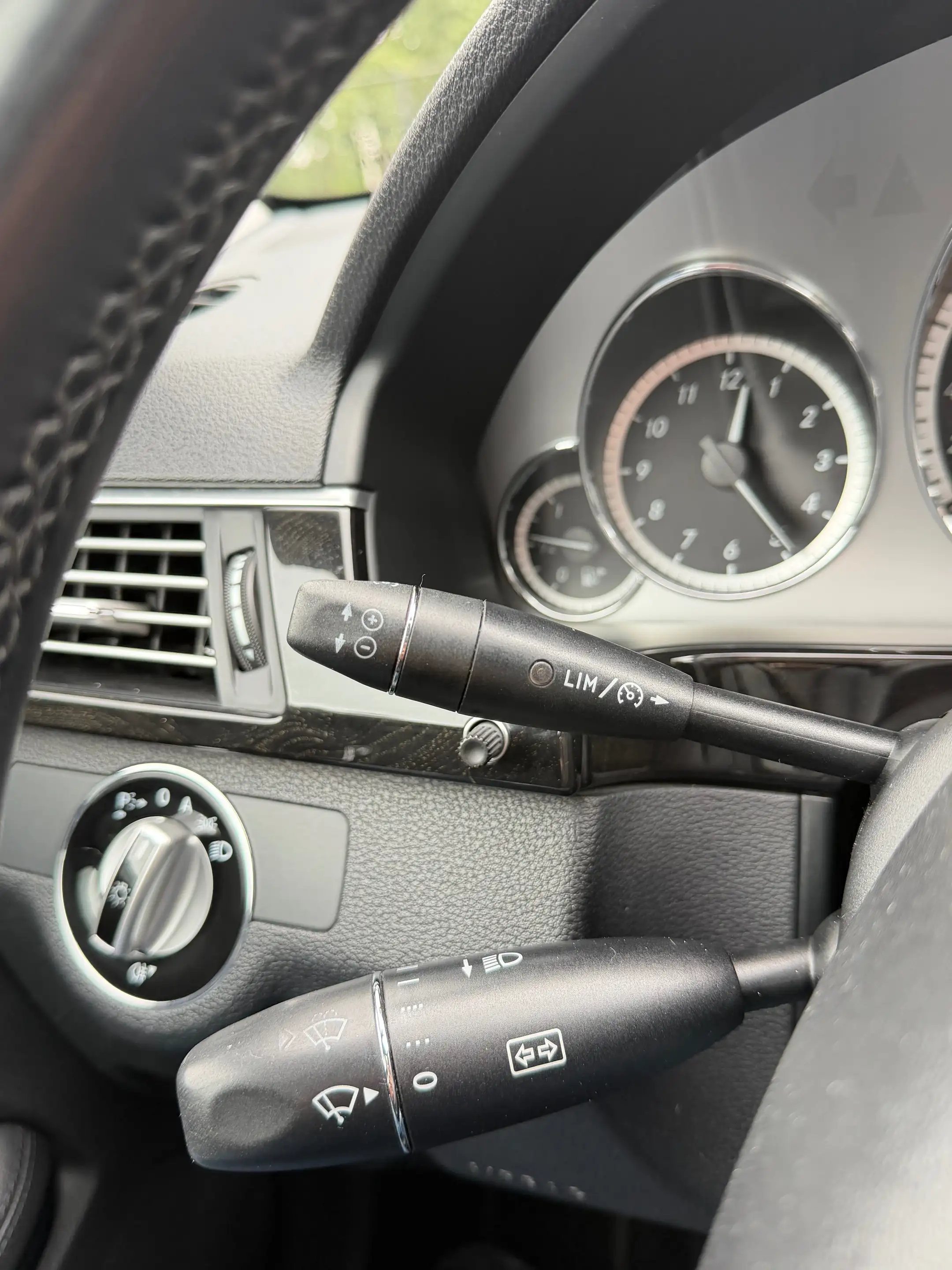 Mercedes-Benz E 200 E 200 CDI BE Avantgarde — photo 24