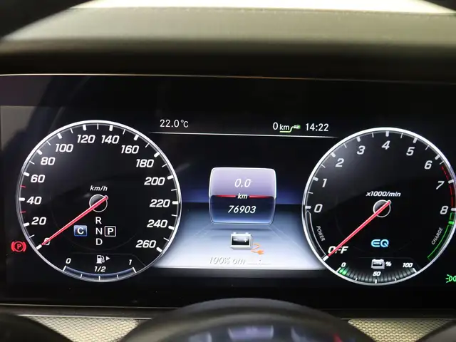Mercedes-Benz E-Class view 11