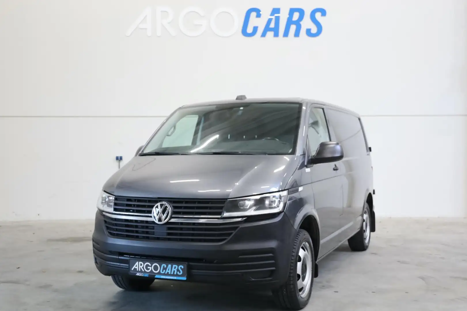 Volkswagen T6.1 Transporter 2.0 TDI DSG 199PK LED CAMERA TREKHAAK CARPLAY ARC Grijs - 1