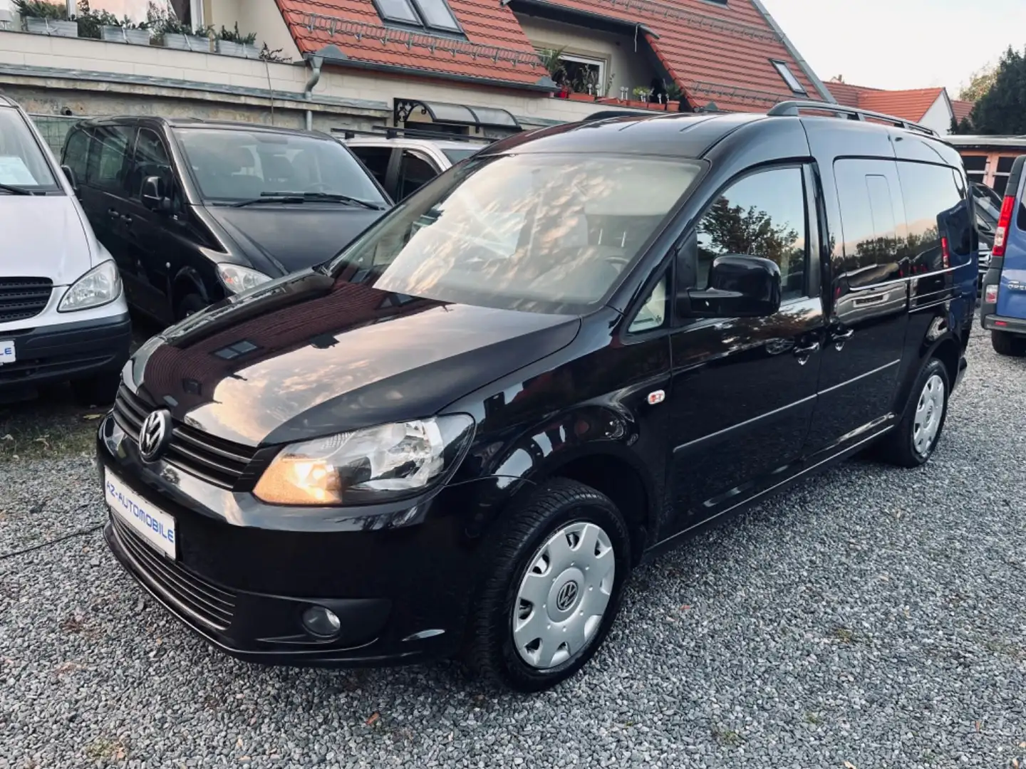 Volkswagen Caddy Maxi lang, 1. Hand, Motor überholt, top Zwart - 1