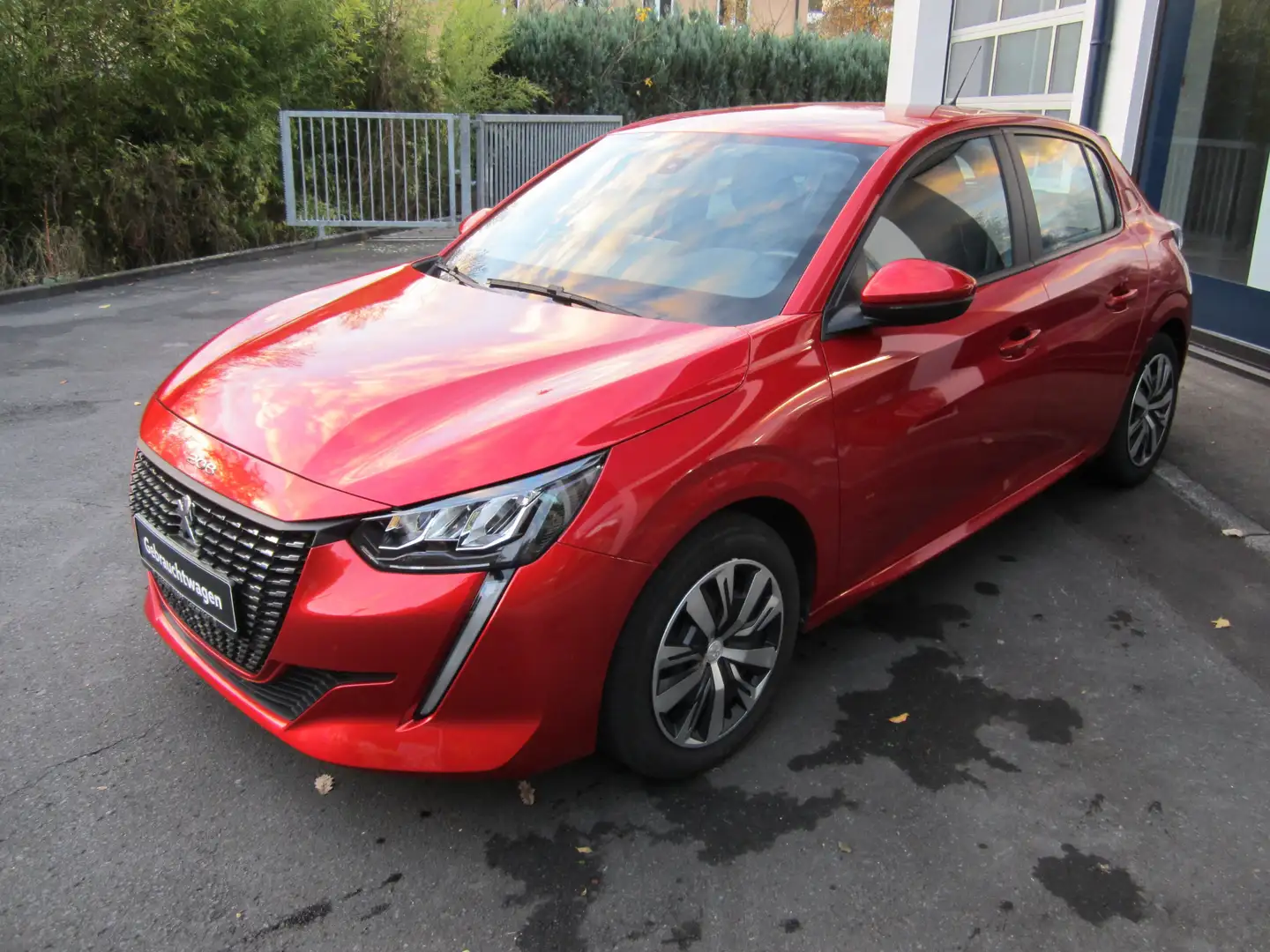 Peugeot 208 Active PureTech 100 Rot - 2