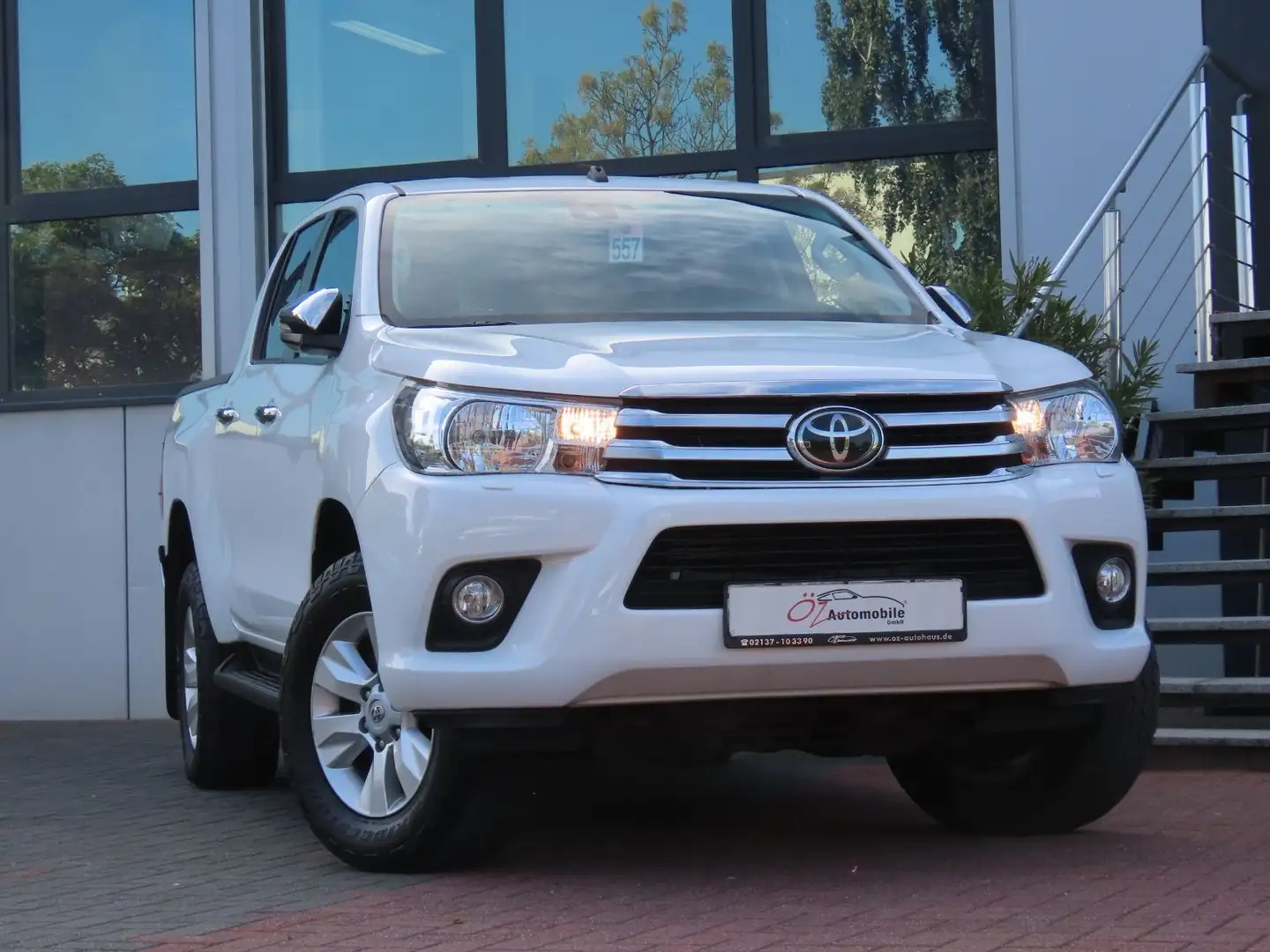 Toyota Hilux 2.4 D-4D-F Double Cab 4x4 Euro 6 Blanc - 1
