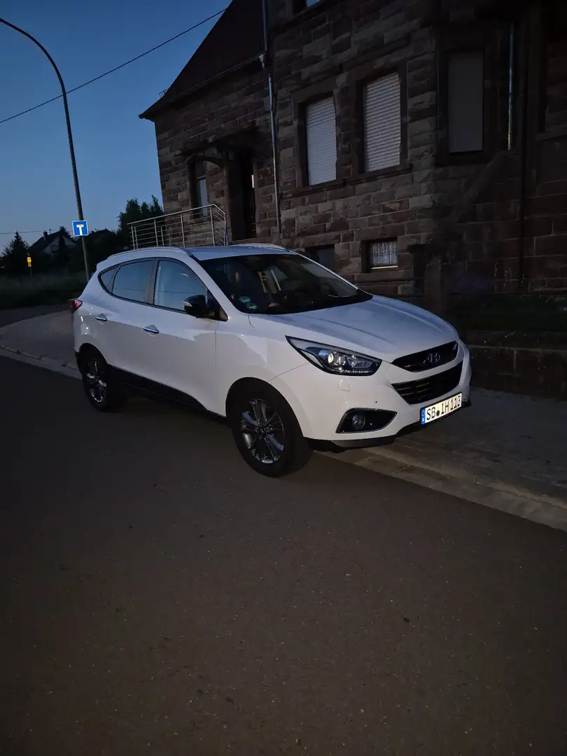 Hyundai iX35 2.0 CRDi 4WD Automatik Style - 1