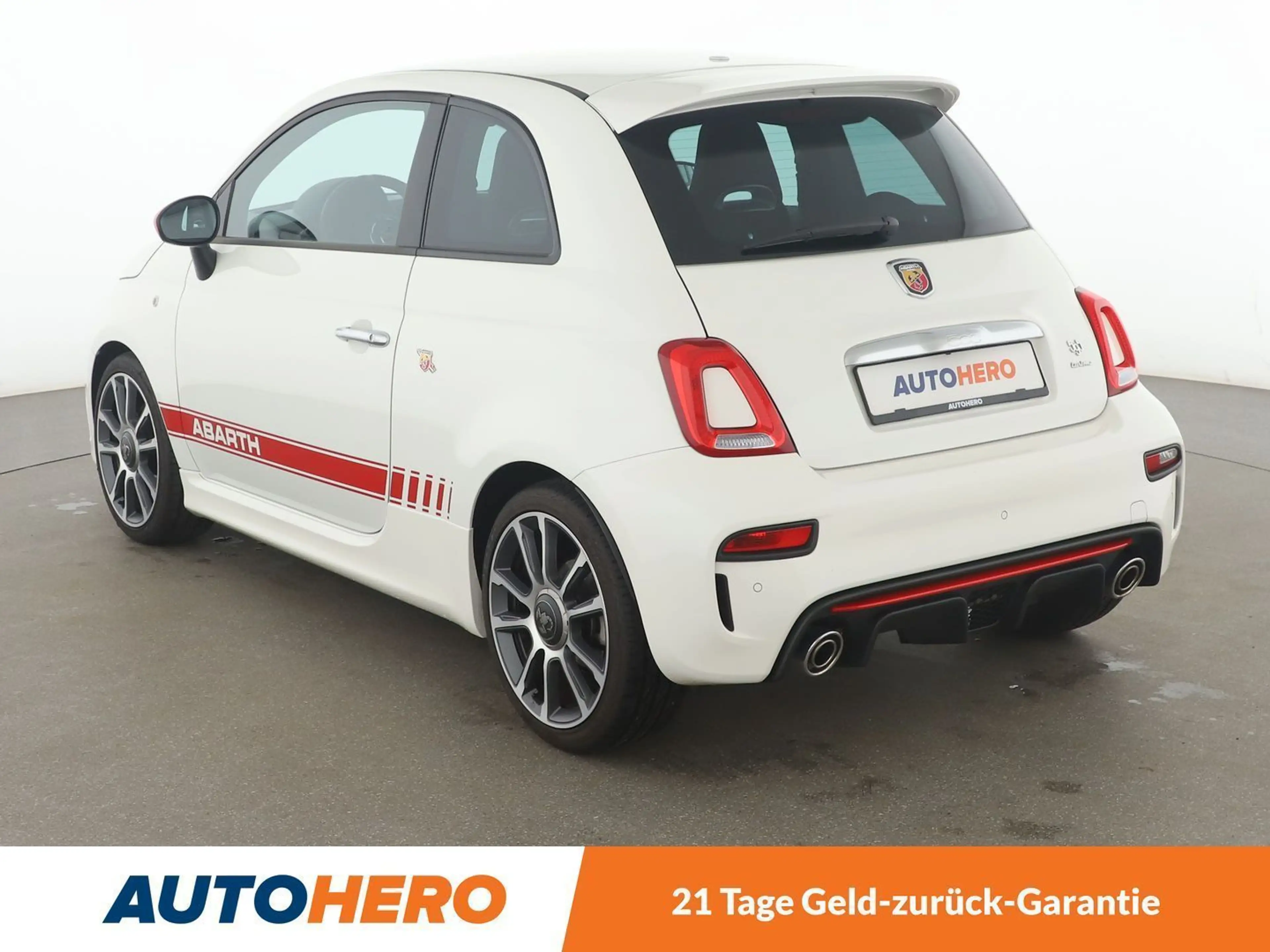 Abarth 595 1.4 Turbo Turismo*NAVI*PDC*SPORTAUSPUFF*KLIMA* — photo 4
