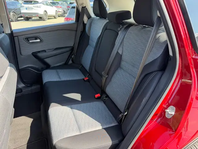 Nissan X-Trail view 19