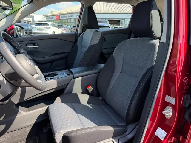 Nissan X-Trail view 13