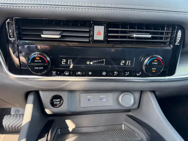Nissan X-Trail view 24