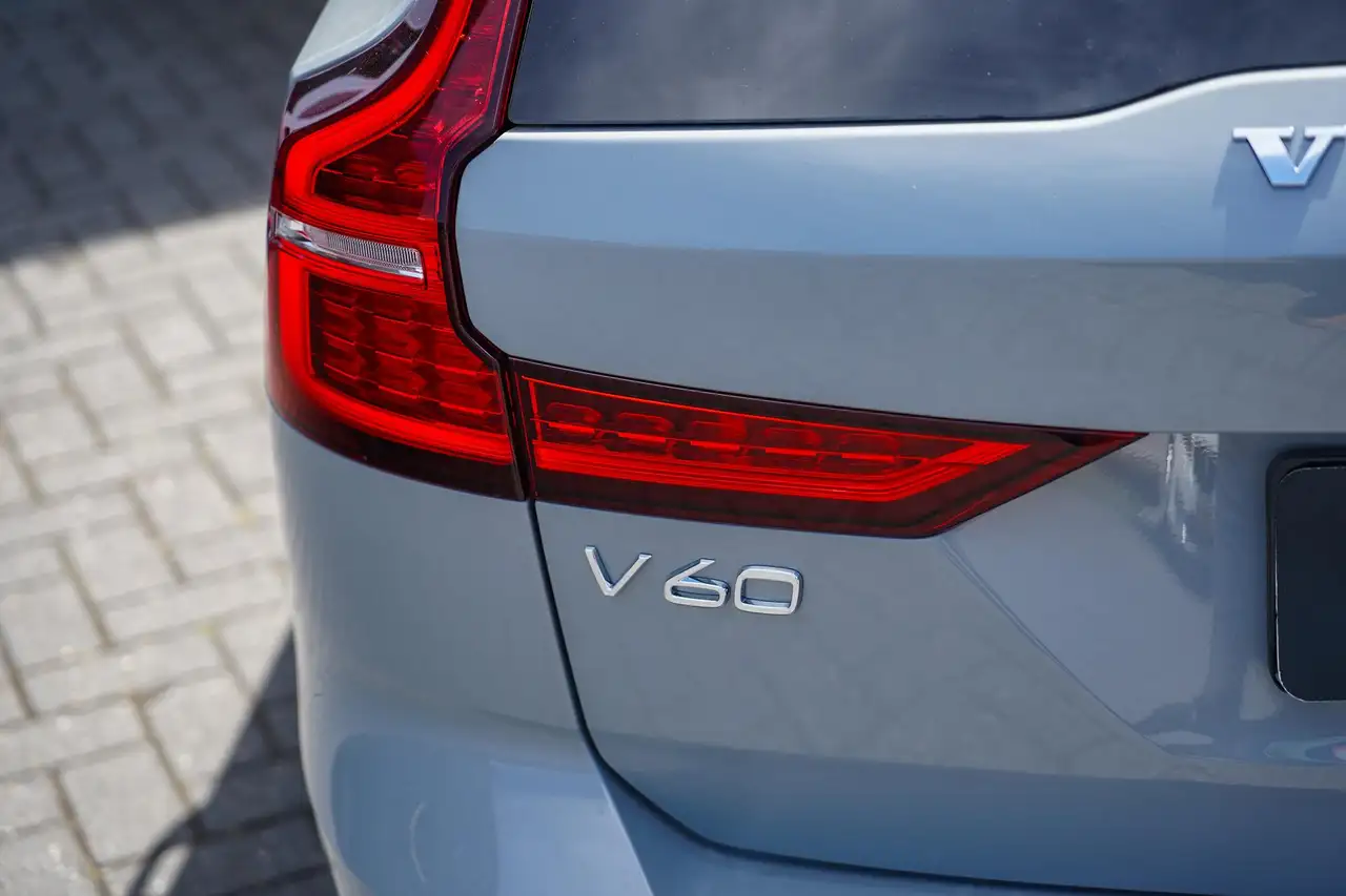 Volvo V60 2026 — фото 8