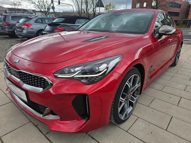 Kia Stinger GT 4WD Top Zustand