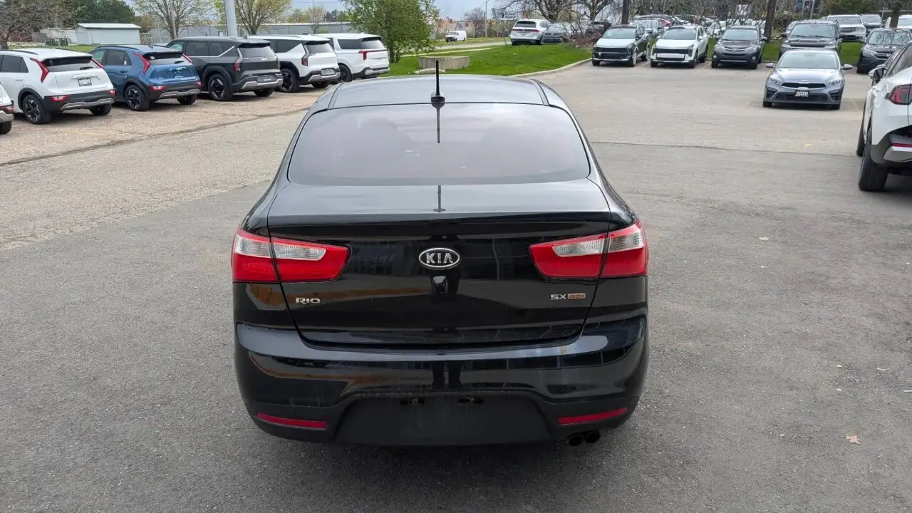 Kia Rio снимка Kia Rio