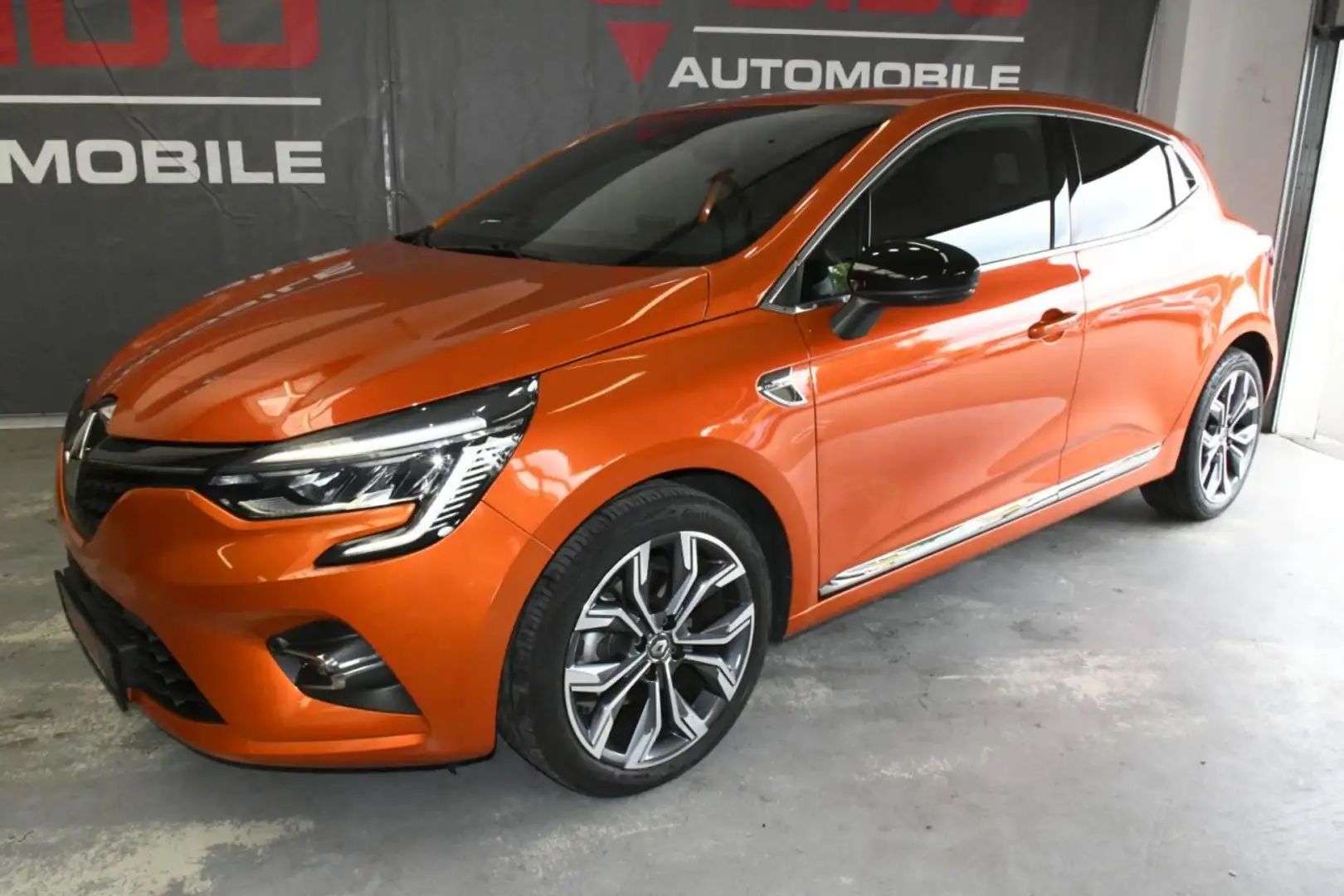 Renault Clio TCE EDC Edit. One KEY*BOSE*NAV*CAM*LK.HZ*BT Klima Orange - 2