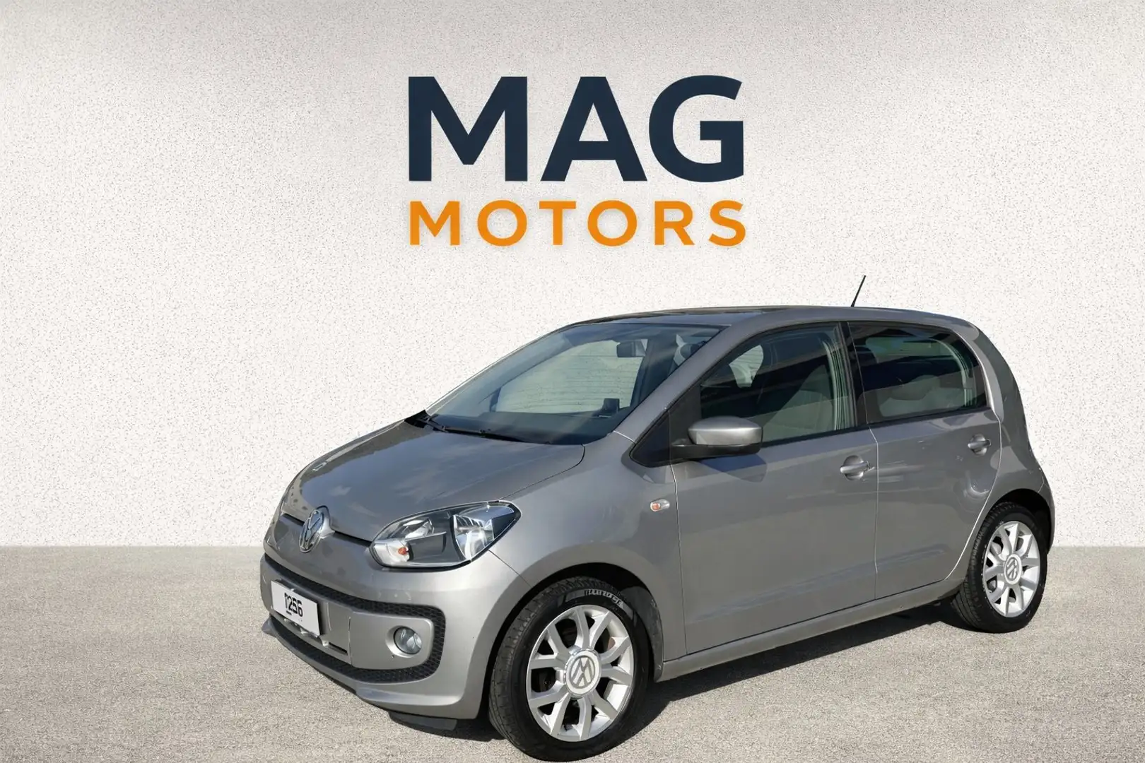 Volkswagen up! Up! 5p 1.0 Club up! 60cv E6 Grau - 1