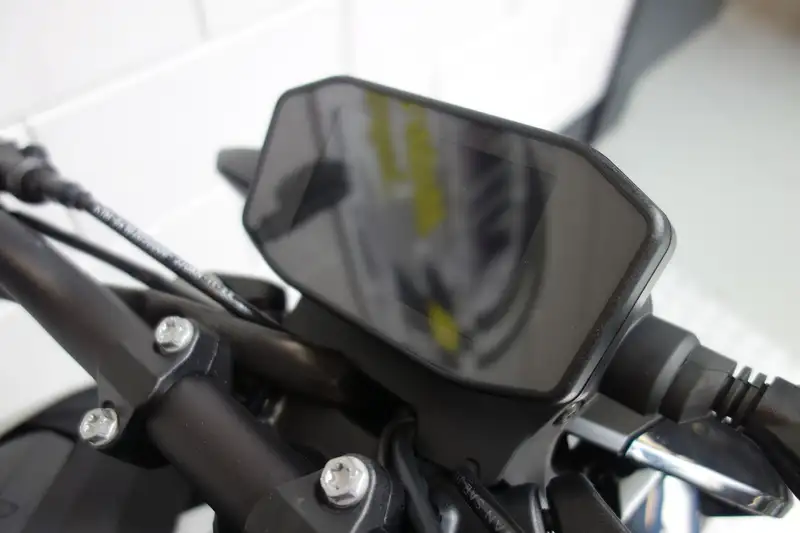 KTM 790 Duke - foto 6