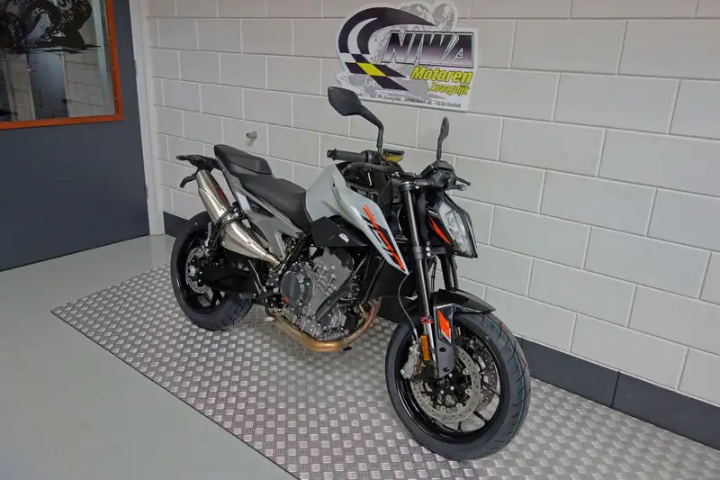 KTM 790 Duke - foto 3