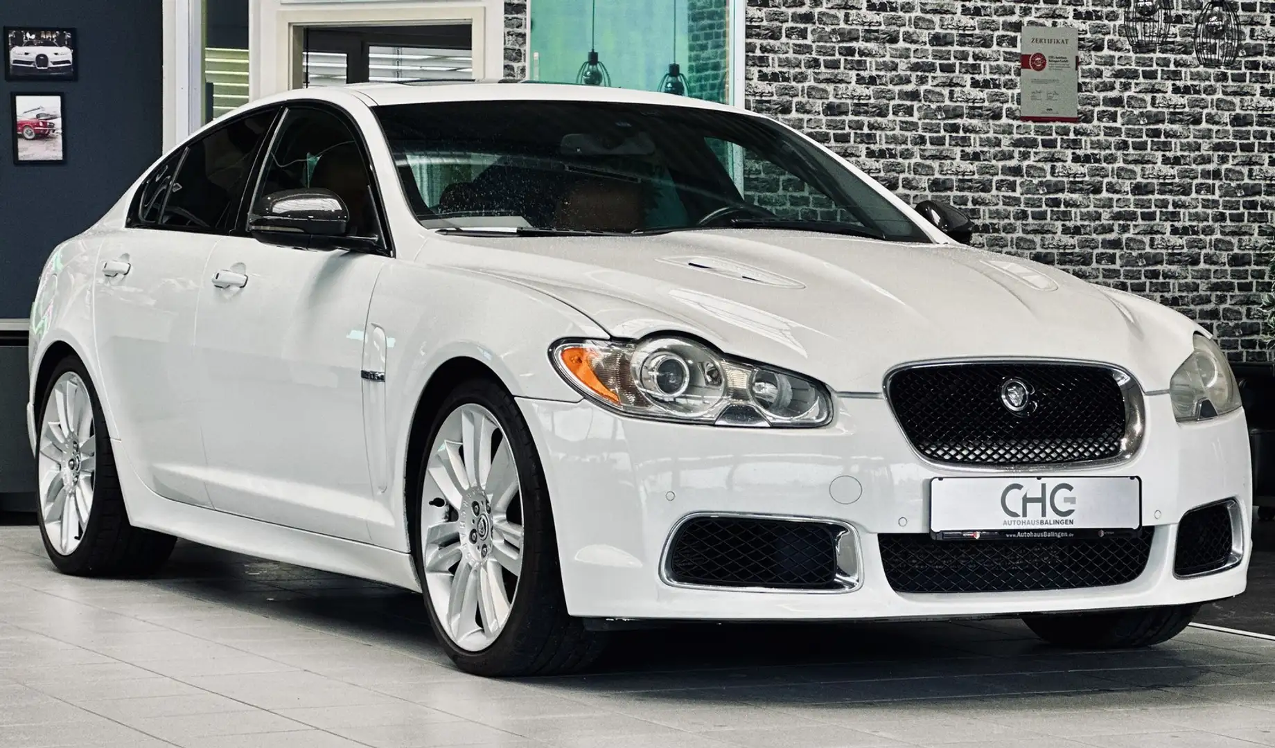 Jaguar XF 5.0 V8 Kompressor XFR Blanco - 1