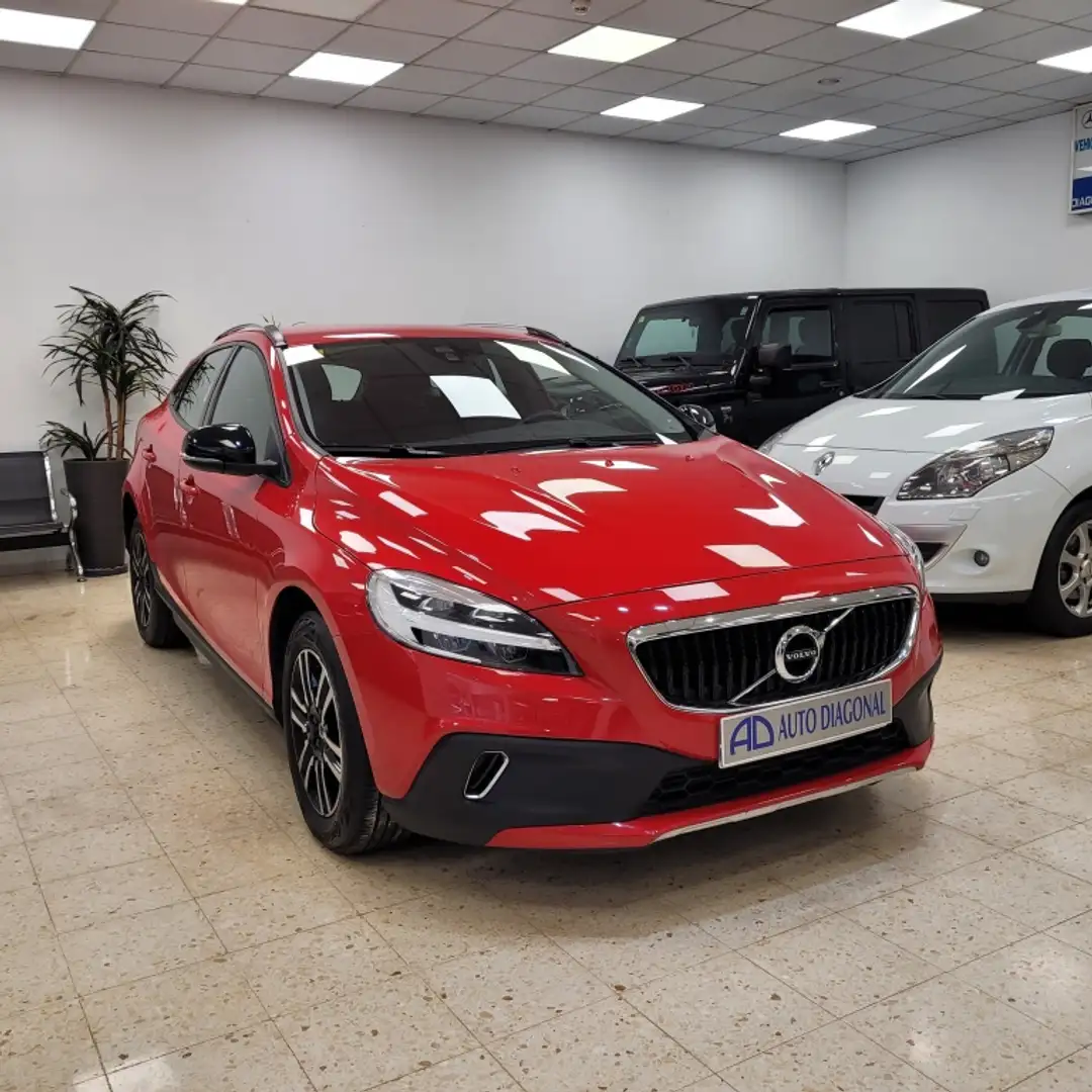 Volvo V40 Cross Country D3 Plus Aut. 150 Roşu - 1
