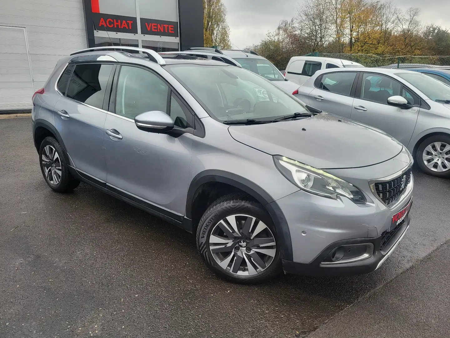 Peugeot 2008 1.2 PureTech 110ch S&S BVM5 Allure - 1
