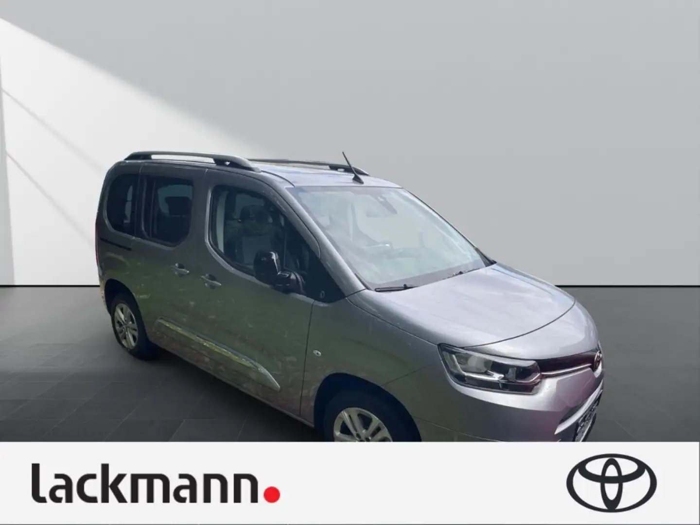 Toyota Proace City 1.2 Verso L1 Team D*Panorama*Navi*ACC Silber - 1