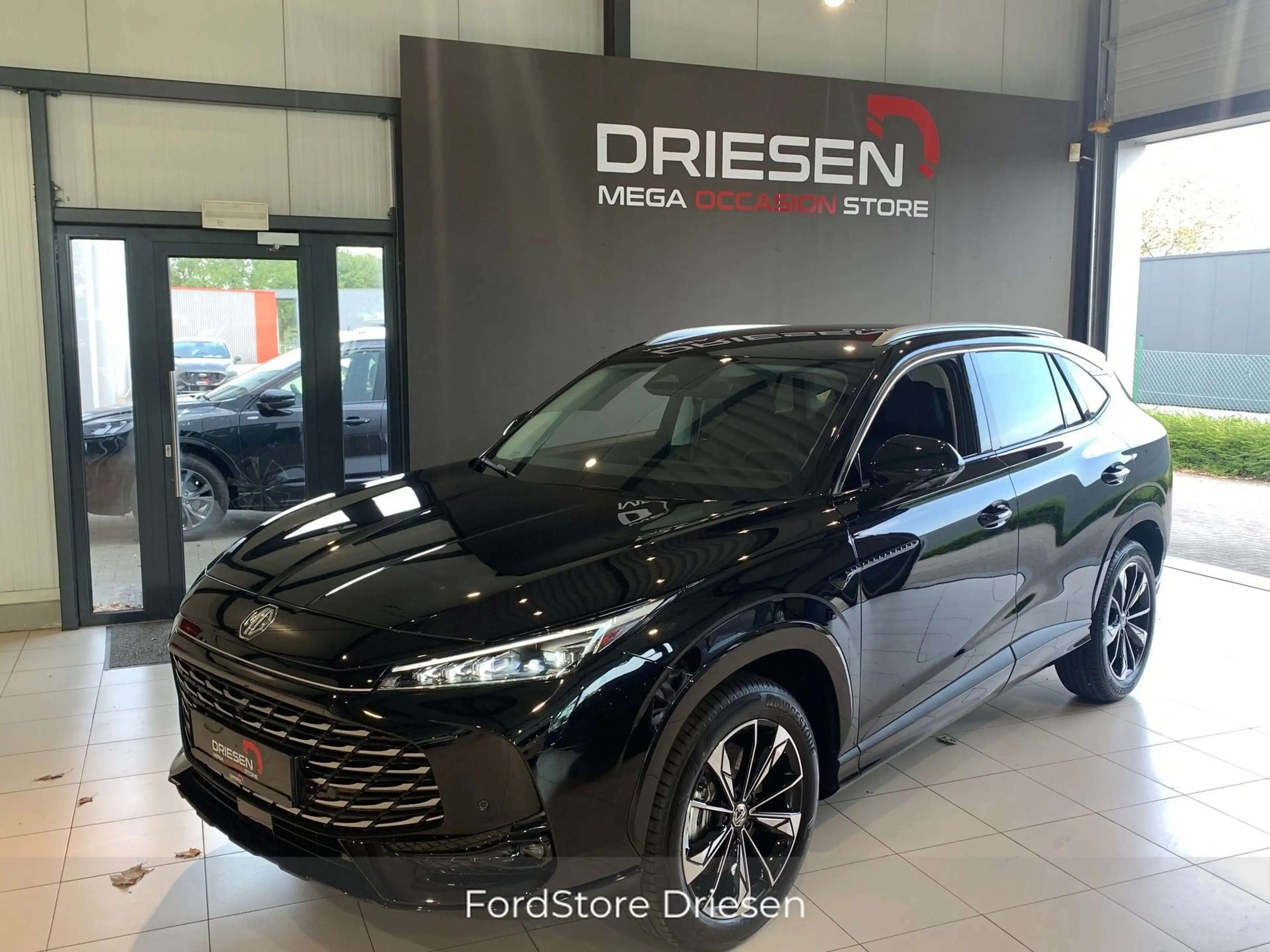 MG EHS 1.5 Hybrid+ Luxury 7J GARANTIE   BIJ DRIESEN BREE  089/461610 — photo 2