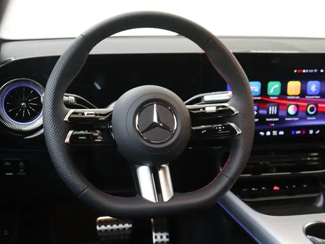 Mercedes-Benz Cla view 9