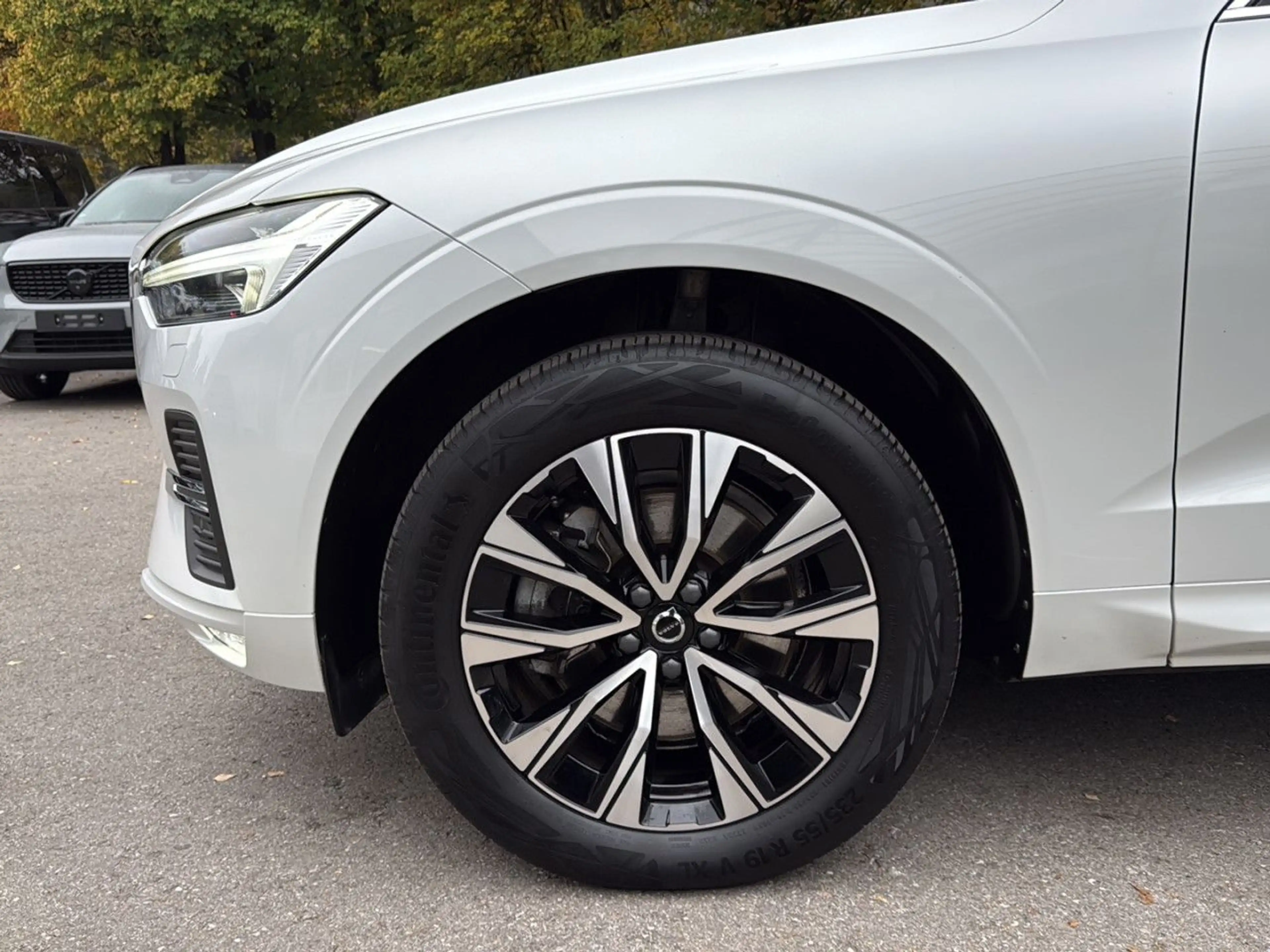 Volvo XC60 B4 (Diesel) Core AWD Automatik Bluetooth Navi — photo 18