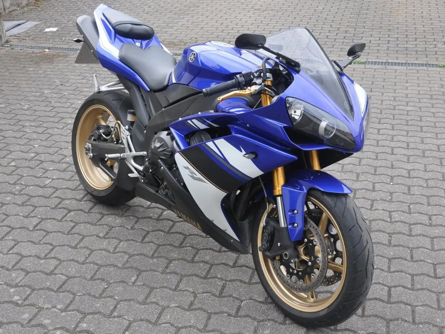 Yamaha YZF-R1 Albastru - 1