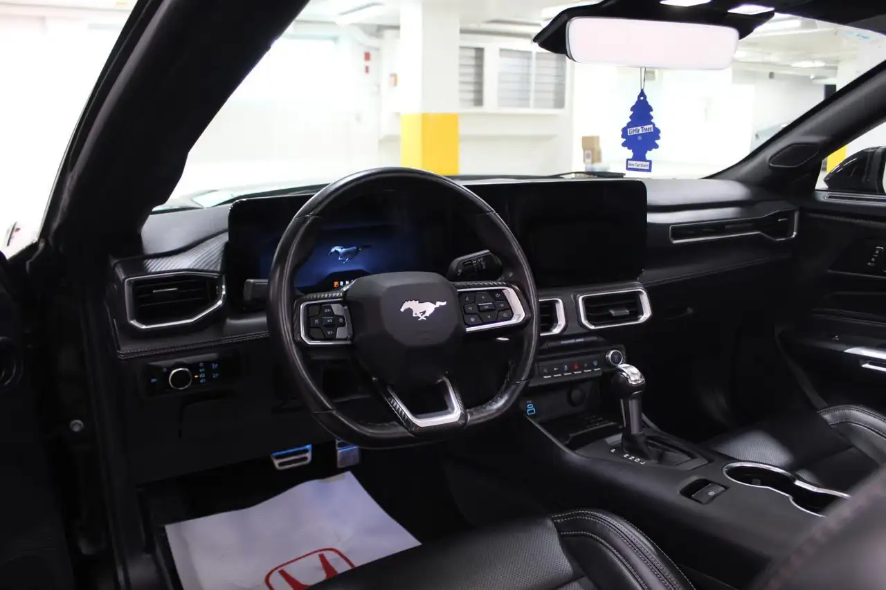 Ford Mustang снимка Ford Mustang