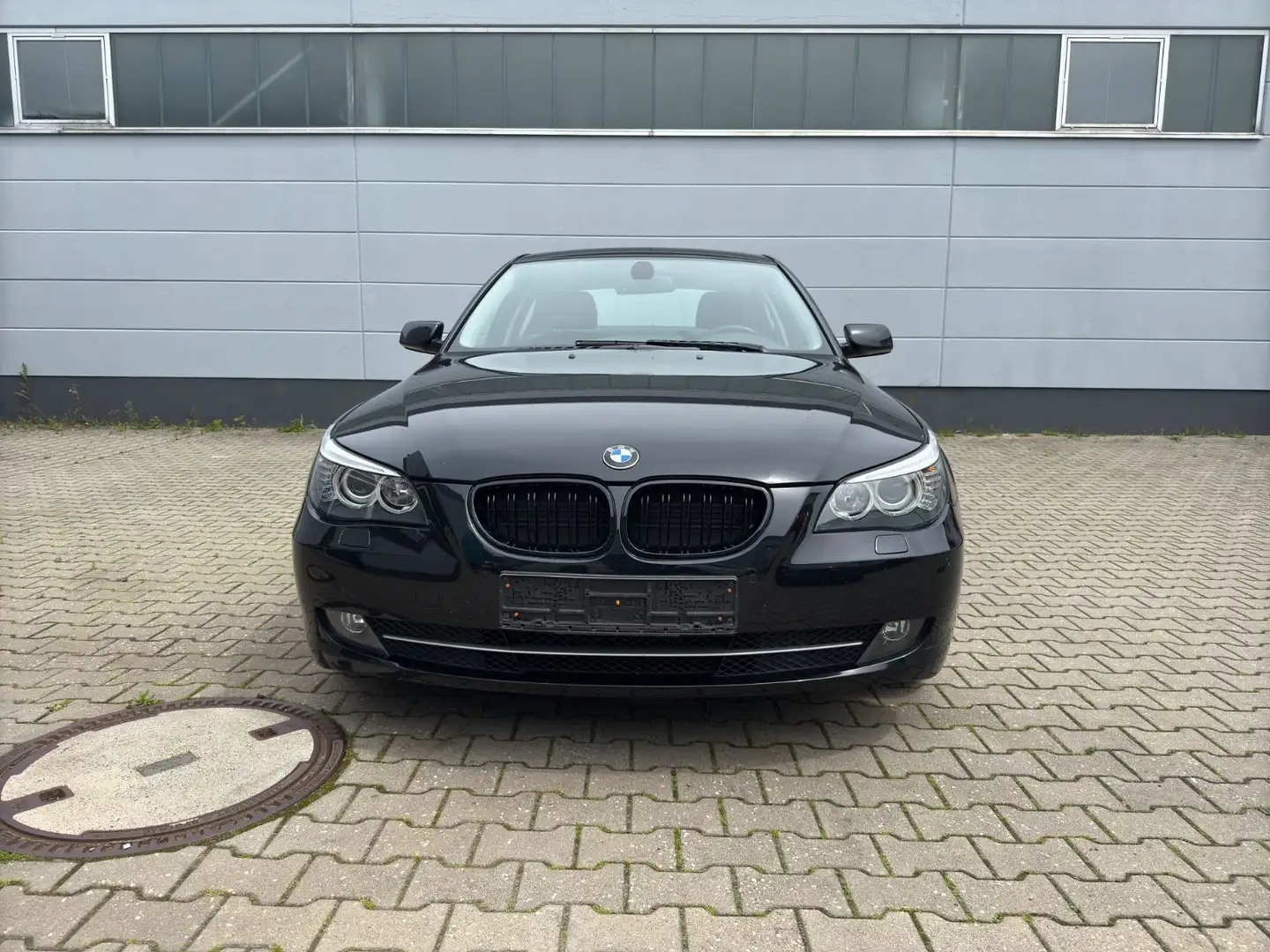 BMW 523 5er Lim. i BI-XENON*PDC*SHZ*NAVI*SCHIEBEDACH Noir - 2