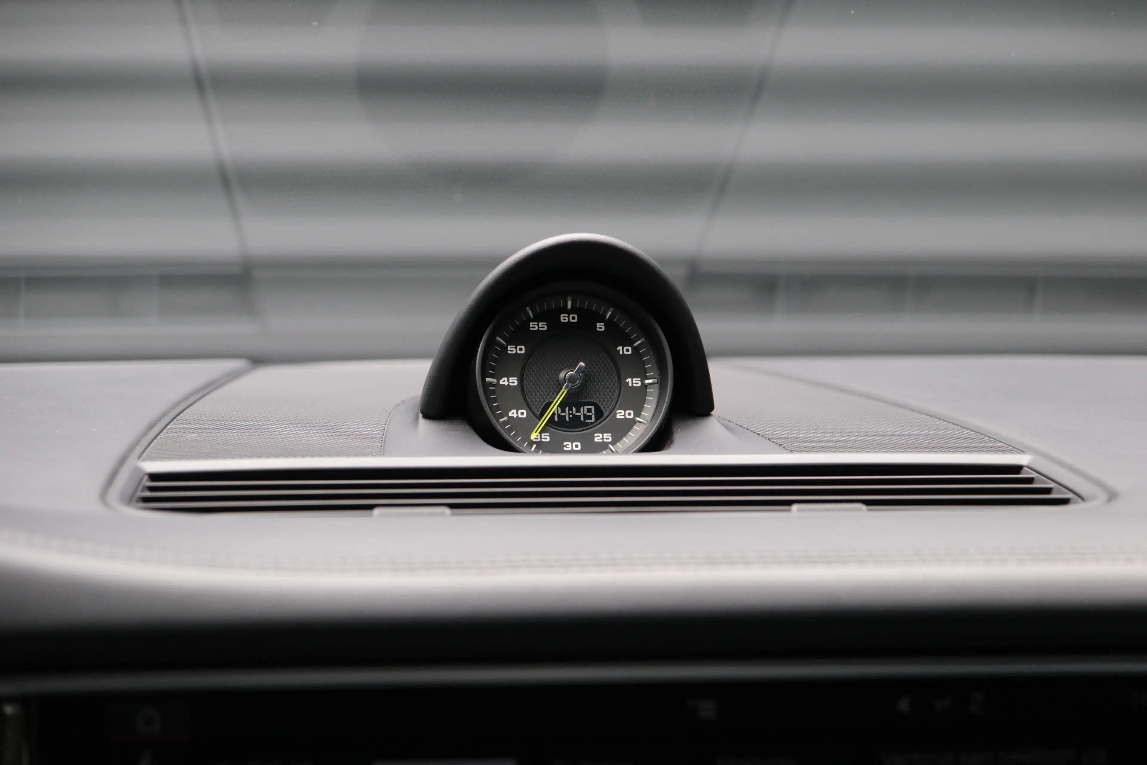 Porsche Panamera Sport Turismo 4.0 Turbo S E-Hybrid Porsche Approve — photo 37