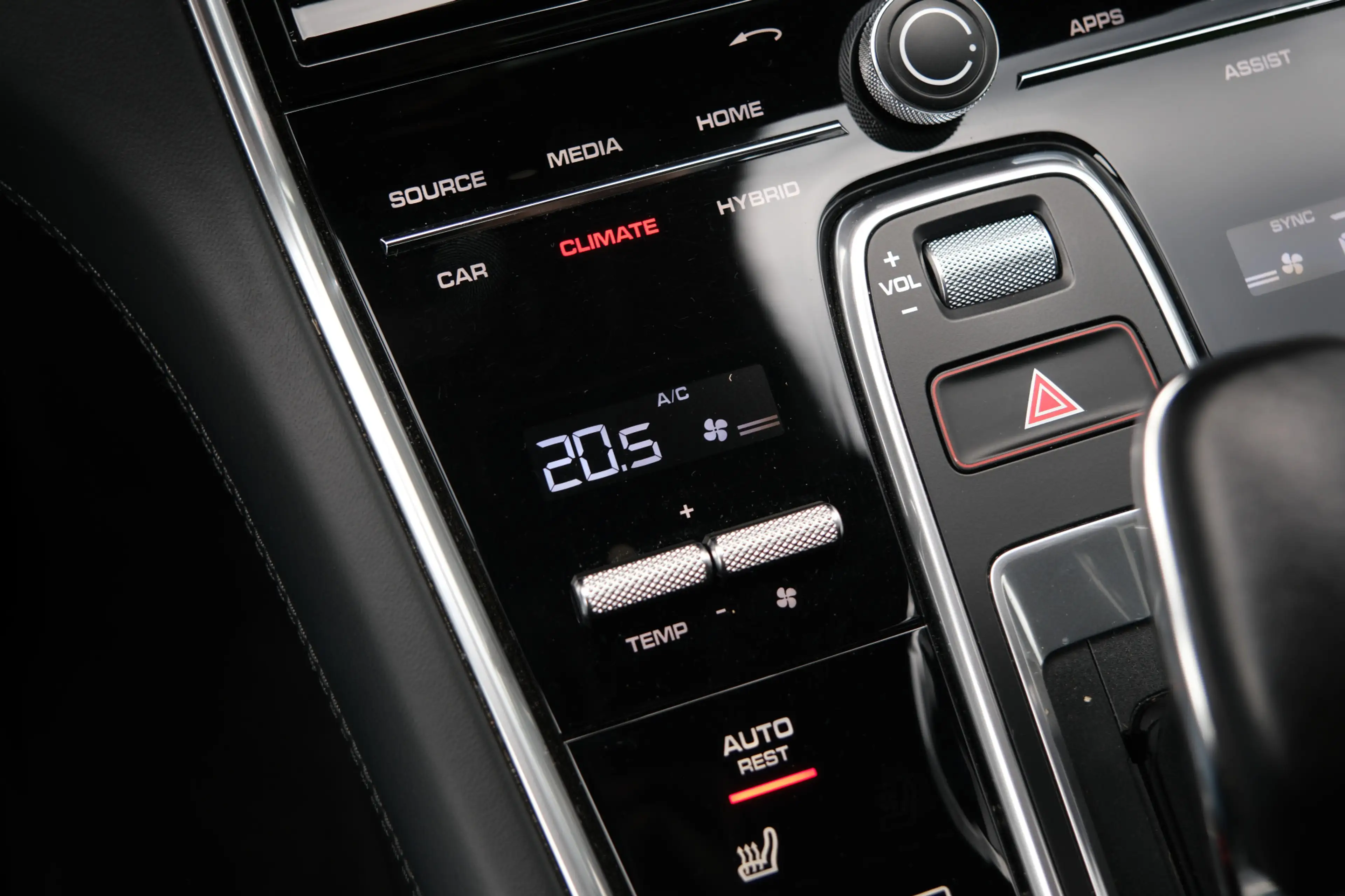 Porsche Panamera Sport Turismo 4.0 Turbo S E-Hybrid Porsche Approve — photo 49