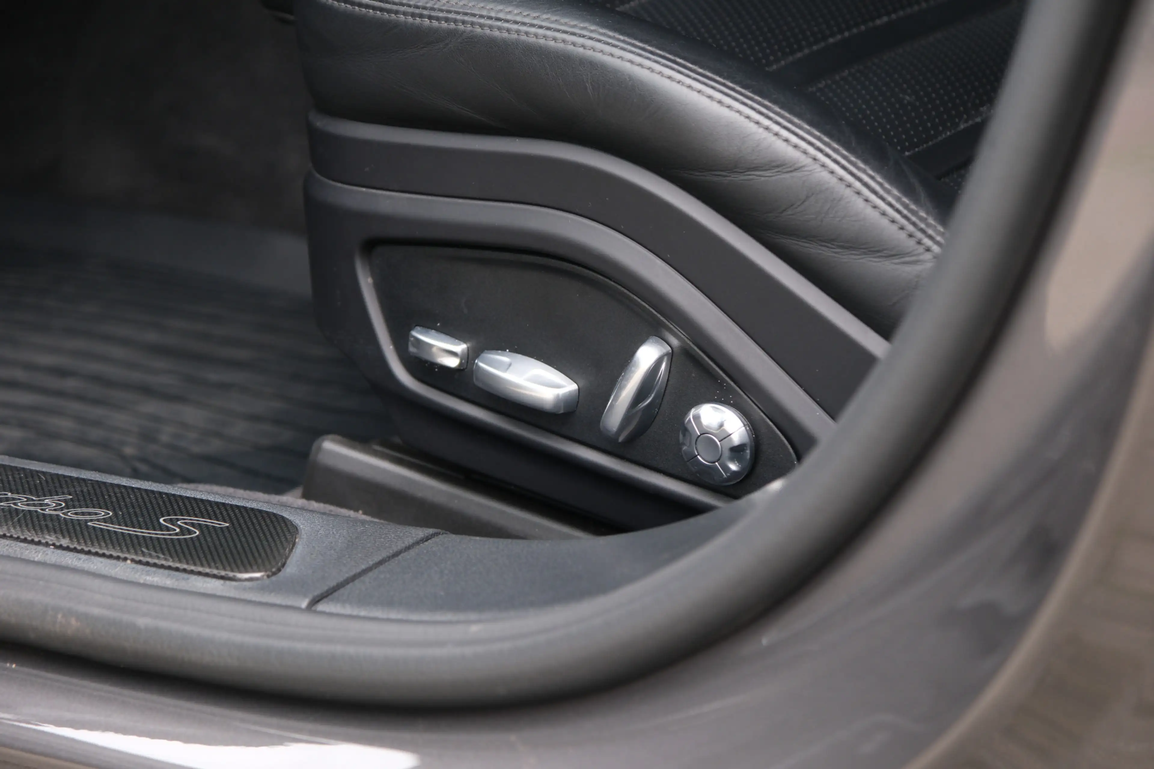 Porsche Panamera Sport Turismo 4.0 Turbo S E-Hybrid Porsche Approve — photo 13